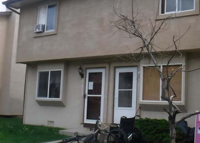 Property at 3075 Starlight Cir, Colorado Springs, CO 80916, 2 beds, 1.5 baths