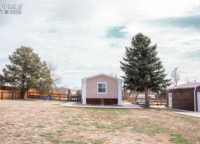 Property at 8445 Commanche Rd, Colorado Springs, CO 80926, 3 beds, 2 baths
