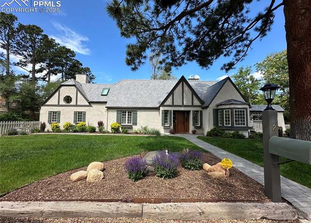 Property at 2 Mesa Ln, Colorado Springs, CO 80906, 3 beds, 3.5 baths