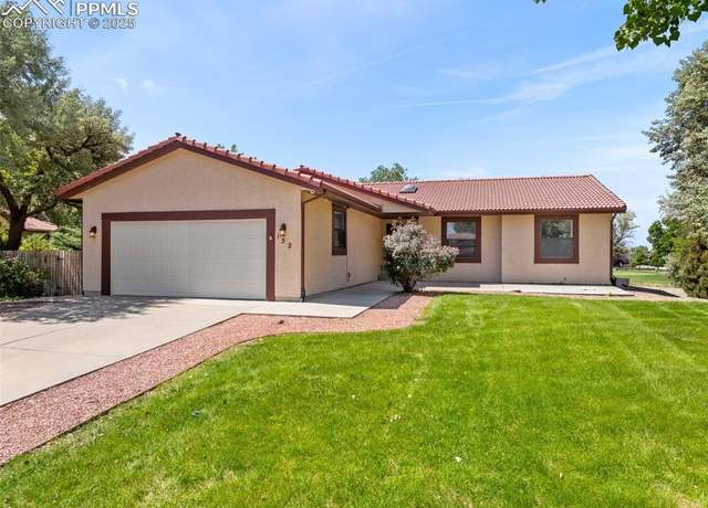Property at 152 W Glenrose Dr, Pueblo West, CO 81007, 3 beds, 2 baths