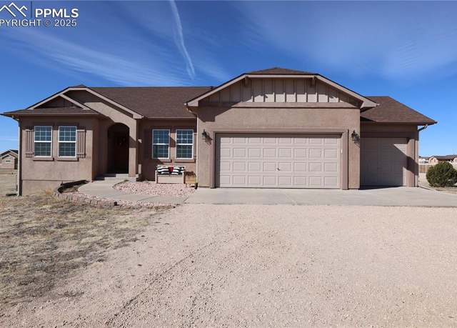 Property at 16160 Prairie Vista Ln, Peyton, CO 80831, 4 beds, 2.5 baths