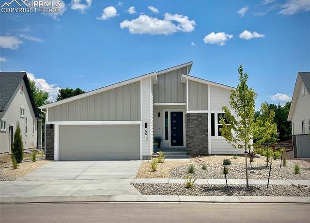 Property at 6611 Vistancia Ave, Colorado Springs, CO 80922, 4 beds, 3 baths
