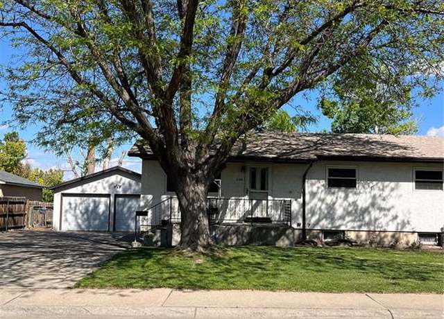 Property at 2108 Lynwood Ln, Pueblo, CO 81005, 5 beds, 2 baths