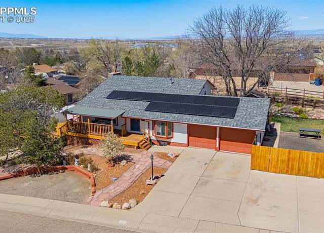 Property at 2115 Rangeview Dr, Pueblo, CO 81008, 3 beds, 2 baths