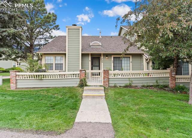 Property at 720 Crown Point Dr, Colorado Springs, CO 80906, 3 beds, 3 baths