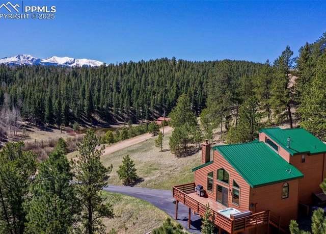 Property at 418 University Dr, Woodland Park, CO 80863, 5 beds, 3 baths