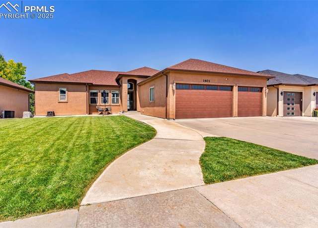 Property at 1601 Savannah Dr, Pueblo, CO 81005, 4 beds, 3 baths