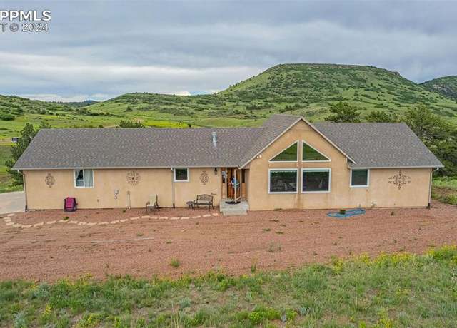 Property at 430 S Tallahassee Trl, Canon City, CO 81212, 3 beds, 2.5 baths