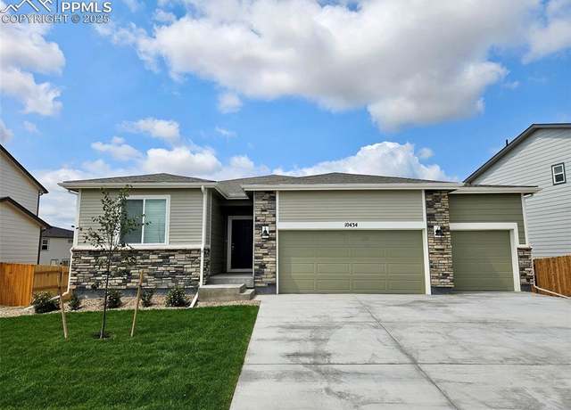 Property at 10262 Hartwood Dr, Peyton, CO 80831, 4 beds, 2.5 baths