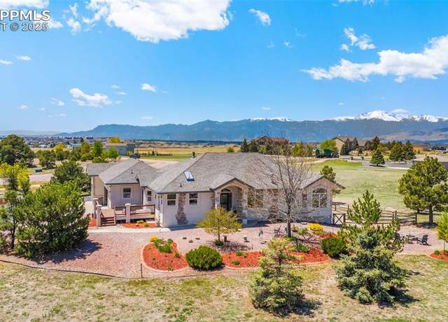 Property at 6996 Forestgate Dr, Colorado Springs, CO 80908, 4 beds, 3 baths