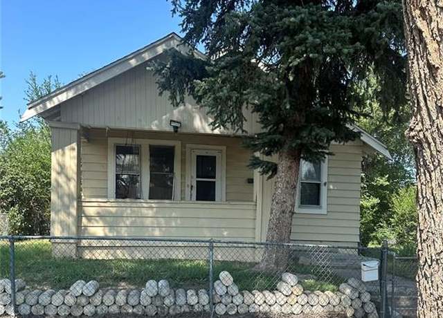 Property at 850 E Las Animas St, Colorado Springs, CO 80903, 2 beds, 1 bath
