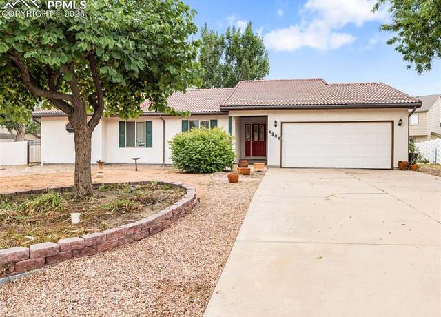 Property at 4204 Hideout Pl, Pueblo, CO 81008, 3 beds, 2 baths