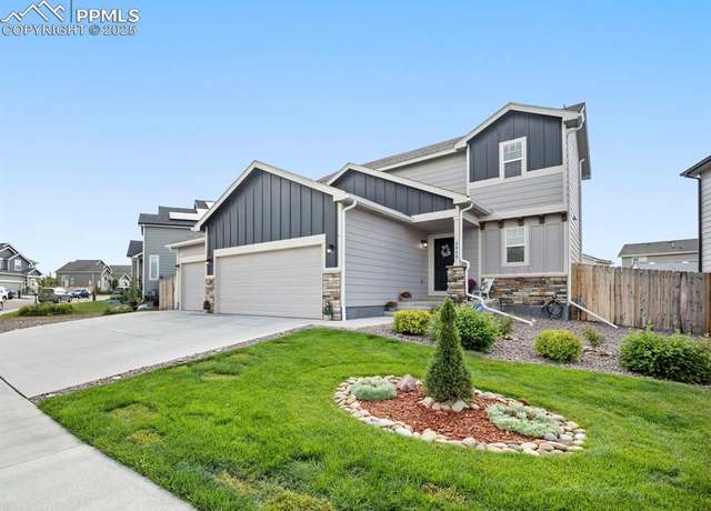 Property at 9949 Castor Dr, Colorado Springs, CO 80925, 3 beds, 2.5 baths