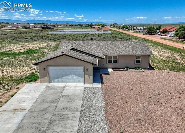 Property at 390 E Longmont Dr, Pueblo, CO 81007, 3 beds, 2 baths