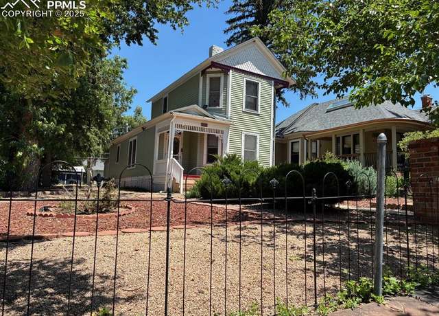 Property at 554 E Platte Ave, Colorado Springs, CO 80903, 3 beds, 1 bath