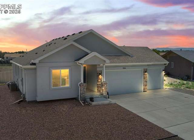 Property at 386 E Larchmont Dr, Pueblo, CO 81007, 3 beds, 2 baths