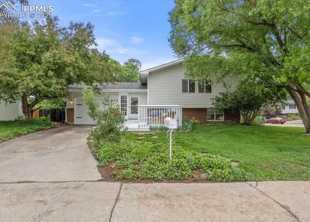 Property at 302 Cielo Vista St, Colorado Springs, CO 80911, 5 beds, 3 baths