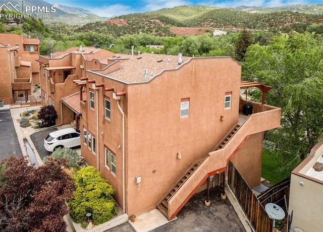 Property at 10 Taos Pl, Manitou Springs, CO 80829, 2 beds, 2 baths