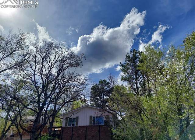 Property at 1422 Cheyenne Blvd, Colorado Springs, CO 80906, 10 beds, 5 baths