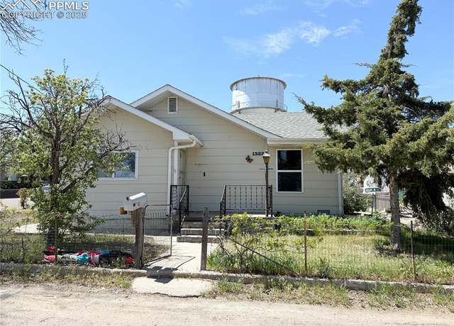 Property at 1322 Lincoln Ave, La Junta, CO 81050, 2 beds, 2 baths