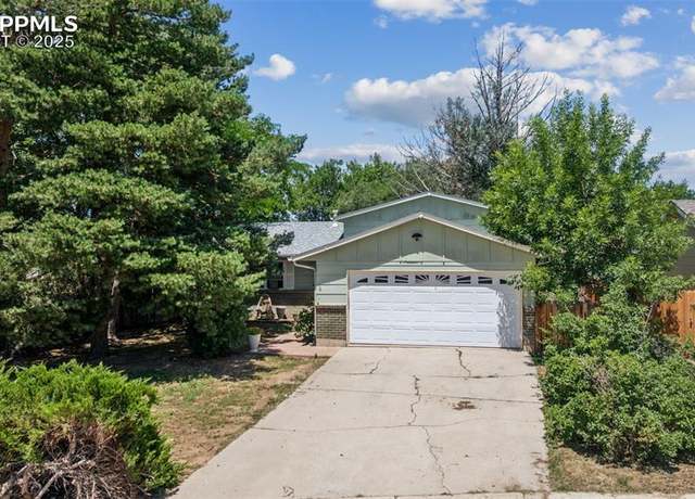 Property at 2081 Calle Fontana, Fountain, CO 80817, 4 beds, 2 baths