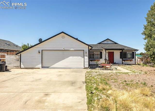 Property at 772 E Clarion Dr, Pueblo, CO 81007, 3 beds, 2 baths