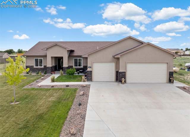 Property at 1087 S Greenway Dr, Pueblo West, CO 81007, 4 beds, 3 baths