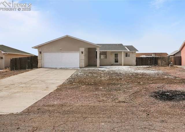 Property at 653 S Wolcott Dr, Pueblo, CO 81007, 4 beds, 3 baths