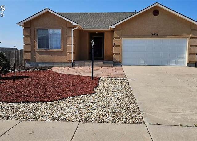 Property at 10921 Redington Dr, Peyton, CO 80831, 3 beds, 2 baths