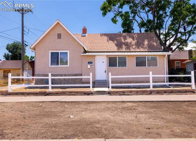 Property at 212 W Summit Ave, Pueblo, CO 81004, 2 beds, 1 bath