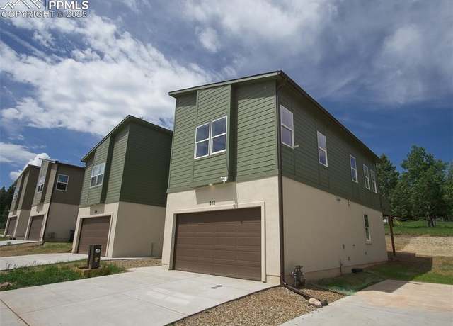 Property at 312 Spruce Meadow Grv, Woodland Park, CO 80863, 4 beds, 2.5 baths