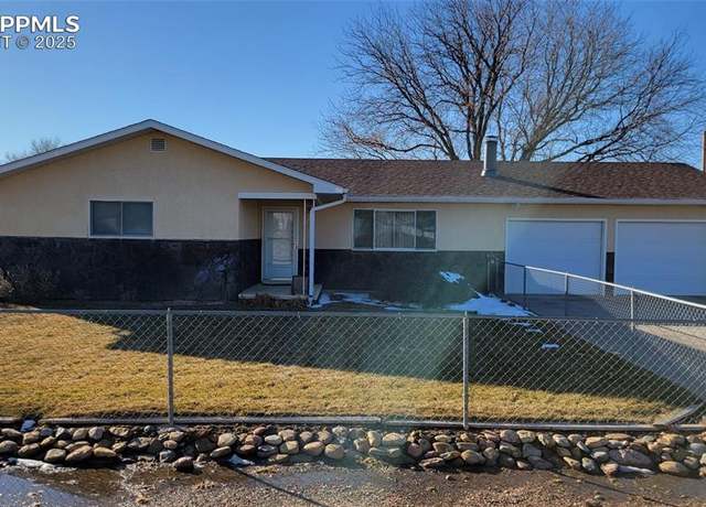 Property at 1433 27 1/2 Ln, Pueblo, CO 81006, 3 beds, 1.5 baths