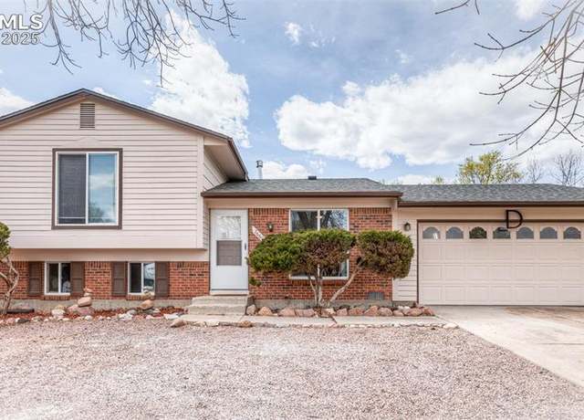 Property at 2660 E Prescott Cir, Colorado Springs, CO 80916, 3 beds, 2 baths