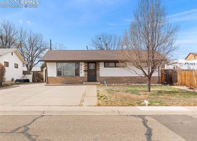 Property at 2123 Ridgewood Ln, Pueblo, CO 81005, 5 beds, 3 baths