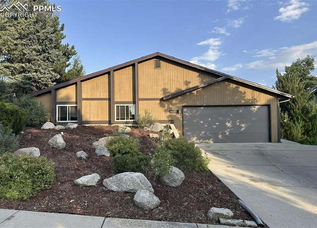 Property at 4763 Yarrow Pl, Colorado Springs, CO 80917, 3 beds, 2 baths