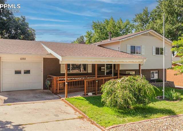 Property at 1335 Kingsley Dr, Colorado Springs, CO 80909, 3 beds, 2.5 baths