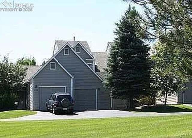 Property at 2114 Palm Dr, Colorado Springs, CO 80918, 3 beds, 2.5 baths