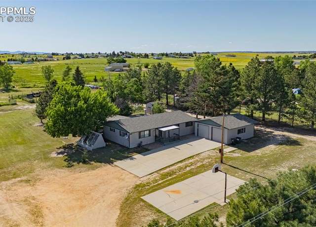 Property at 6010 Curtis Rd, Peyton, CO 80831, 3 beds, 2 baths