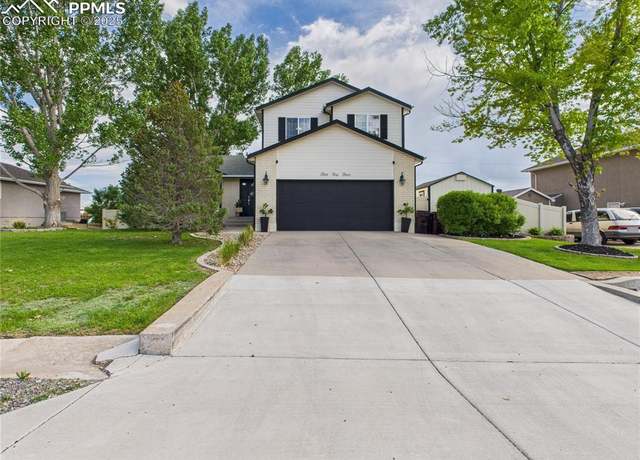 Property at 514 W Hook Dr, Pueblo West, CO 81007, 3 beds, 3 baths