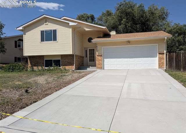 Property at 1825 Moran Ct, Colorado Springs, CO 80915, 3 beds, 2 baths