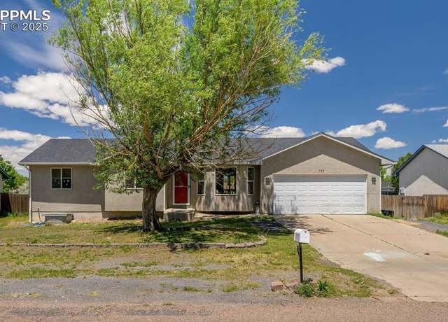 Property at 765 S Sterling Dr, Pueblo, CO 81007, 4 beds, 3 baths
