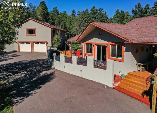 Property at 217 Skyline Dr, Woodland Park, CO 80863, 3 beds, 3 baths