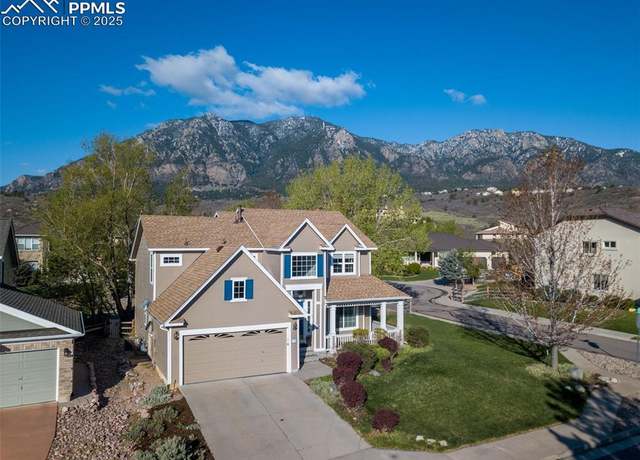 Property at 725 Capeglen Rd, Colorado Springs, CO 80906, 4 beds, 3.5 baths