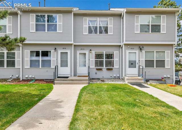 Property at 2074 Oakcrest Cir, Castle Rock, CO 80104, 2 beds, 2.5 baths