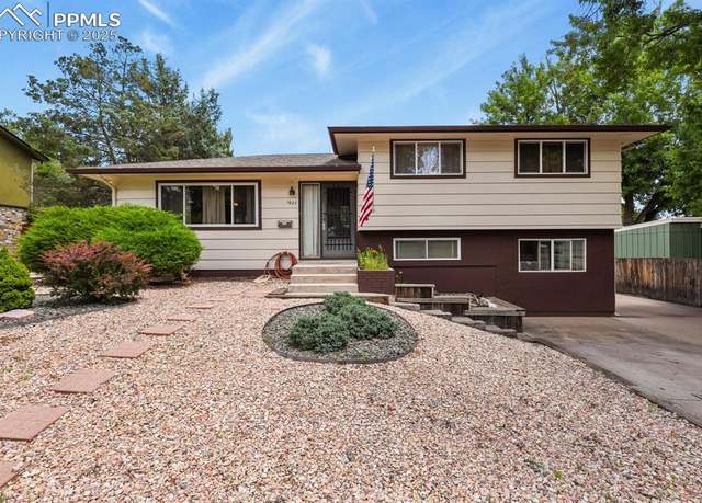 Property at 1927 Snyder Ave, Colorado Springs, CO 80909, 4 beds, 2.5 baths