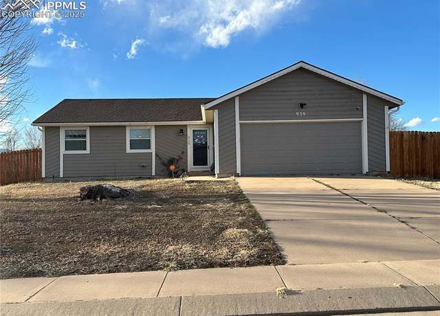Property at 939 Candlestar Loop, Fountain, CO 80817, 3 beds, 2 baths