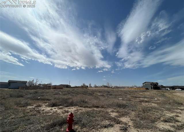 Property at 568 E Blaine Dr, Pueblo, CO 81007