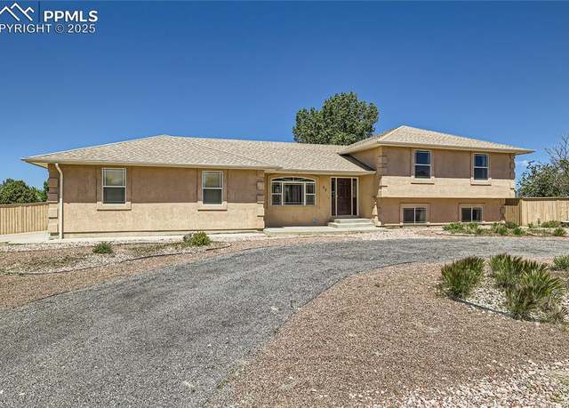 Property at 23 S Acacia Dr, Pueblo, CO 81007, 5 beds, 4 baths