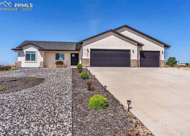 Property at 1207 N Jon Ln, Pueblo, CO 81007, 4 beds, 3 baths