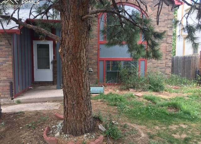 Property at 4320 Neal Ct, Colorado Springs, CO 80916, 4 beds, 2 baths